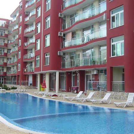 Global Ville Apartcomplex Солнечный берег Экстерьер фото